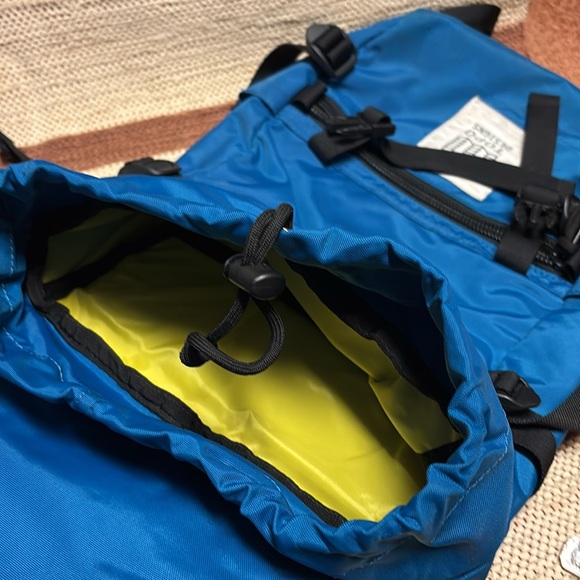 Topo Designs mini Rover - Picture 2 of 3